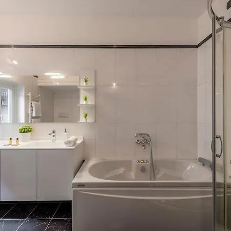 Brera 19 - Wonderful Two Floors Apartment *